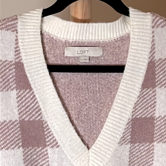 Loft L Beautiful taupe/cream buffalo check V-neck chunky and fuzzy. So so soft! - Picture 3 of 4